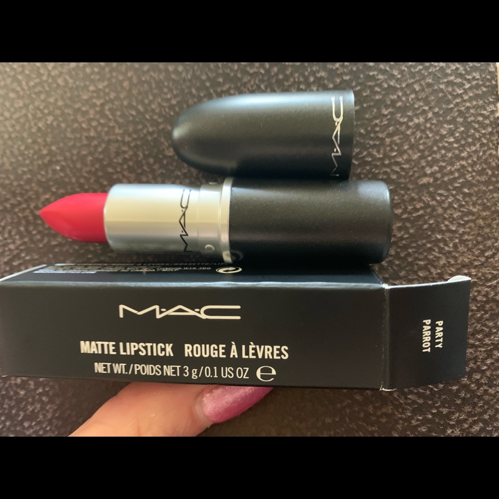 MAC Matte Lipstick “Party Parrot”